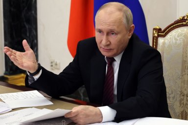 В Кремле прокомментировали ситуацию с ростом цен в России