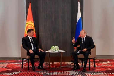 Путин и Жапаров дадут старт строительству русских школ в Киргизии