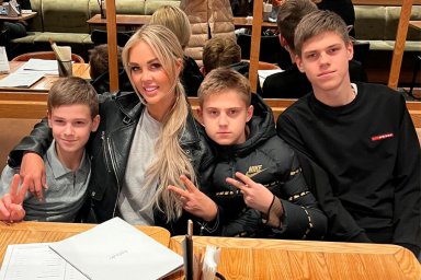 Экс-жена футболиста Погребняка показала их повзрослевших сыновей