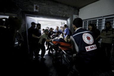 В Газе началась эвакуация раненых из индонезийской больницы