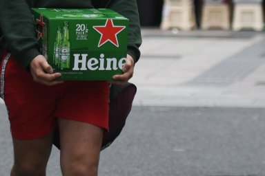 Организаторы фестиваля в Финляндии разорвали отношения с Heineken из-за России