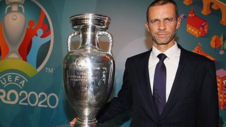 Президент УЕФА отреагировал на скандал с поцелуем футболистки