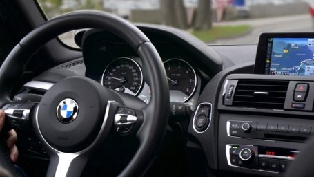 BMW в 2022 году сократила продажи автомобилей на 4,8%