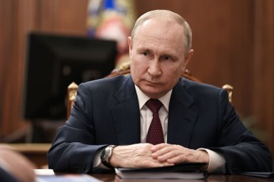 Путин заявил о стабильности на линии боевого соприкосновения в ЛНР