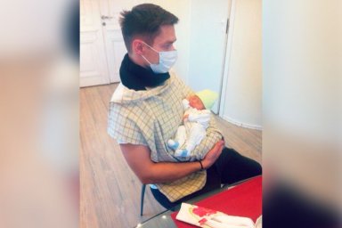 Стас Пьеха опубликовал фото с новорожденным сыном: «Особенный для меня»