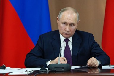 Президент Путин напомнил, как появилась Украина