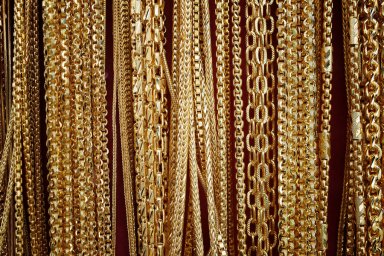 Ювелир развеяла самые распространенные мифы о золоте и золотых украшениях