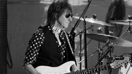 Скончался легендарный британский гитарист Джефф Бек