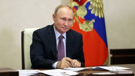Путин расширил мандат фонда "Круг добра"