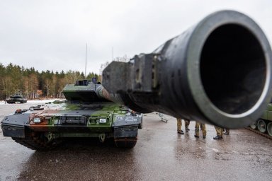 Германия закупит 18 танков Leopard 2 на замену переданным Украине