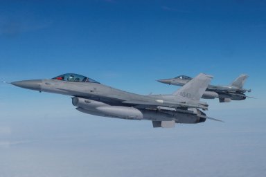 Премьер Нидерландов не назвал, сколько F-16 поставят Киеву