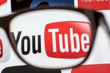 В Венгрии заявили о блокировке программы с участием дипломата из РФ на YouTube