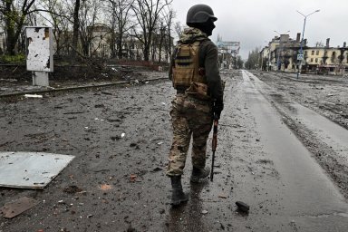 «РВ»: российские силы штурмуют последнюю цитадель ВСУ в Артемовске