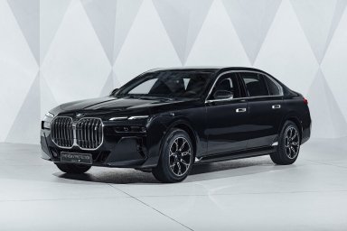 BMW показала бронированный седан 7 Series нового поколения