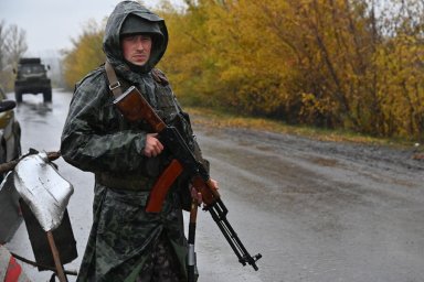 ЛНР СЦК: при обстреле Луганска повреждены и разрушены здания недействующих предприятий