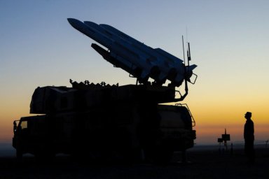 Глава нацразведки: США считают маловероятным применение РФ ядерного оружия