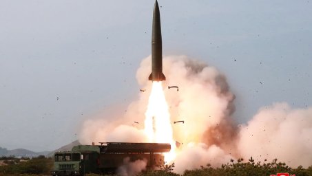 ЦТАК: запущенные Северной Кореей две стратегические крылатые ракеты точно поразили цель