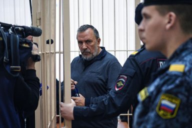 Суд отпустил обвиненного в растрате экс-директора «Красного факела» Кулябина