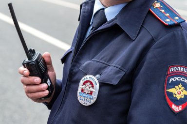 В Свердловской области полицейский угрожал подростку насилием