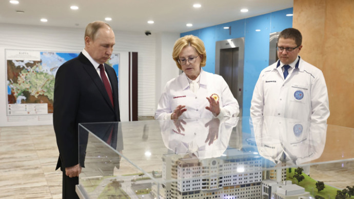 Путин посетил Федеральный центра мозга