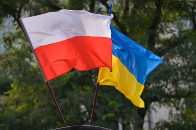 МИД России: Польша стала плацдармом по накачке Украины оружием