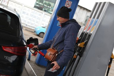 Россия сняла запрет на экспорт бензина