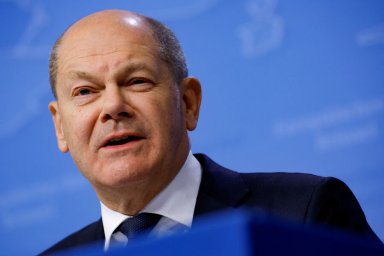 Шольц призвал ЕС оказать помощь Украине, Молдавии и Грузии с реформами по членству