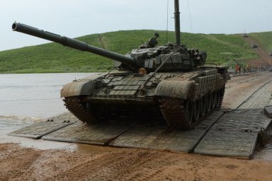 Военные США на учениях применили макет советского танка Т-72