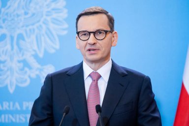 Премьер Польши отверг требование компенсации расходов СССР на восстановление республики