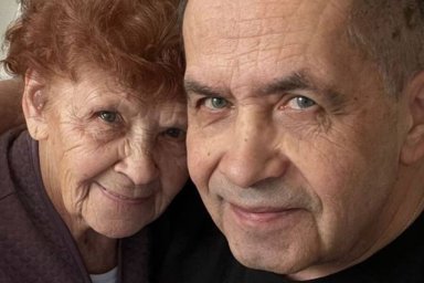 Николай Расторгуев показал фото с матерью в день ее 93-летия
