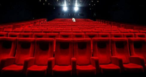 В Китае снова начали закрывать кинотеатры
