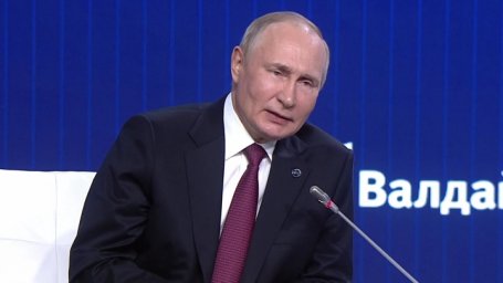 Президент России пообещал подумать о поездке на G20