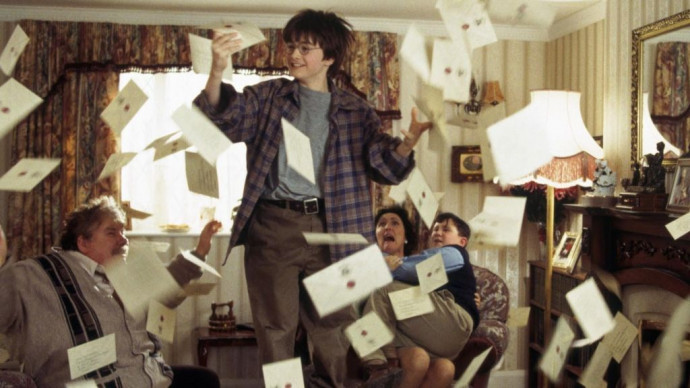 Фанатам «Гарри Поттера» заплатят тысячу долларов за просмотр всех частей