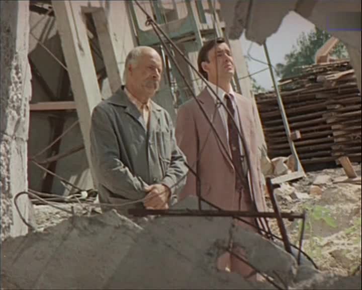 Трудные этажи. 3-4 серия (1974)
