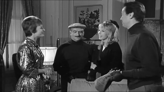 Мышь среди мужчин / Un drôle de caïd [1964 / Франция / комедия криминал / Л. де Фюнес]