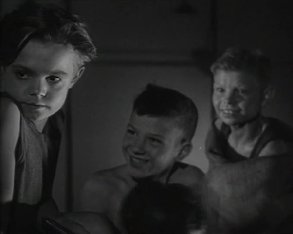 Здравствуй, Москва! (1945)