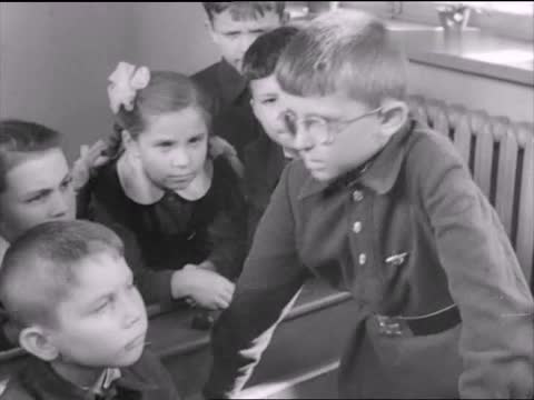 Три с половиной дня из жизни Ивана Семёнова, второклассника и второгодника (1966)