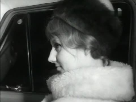 Улыбнись соседу (1968)
